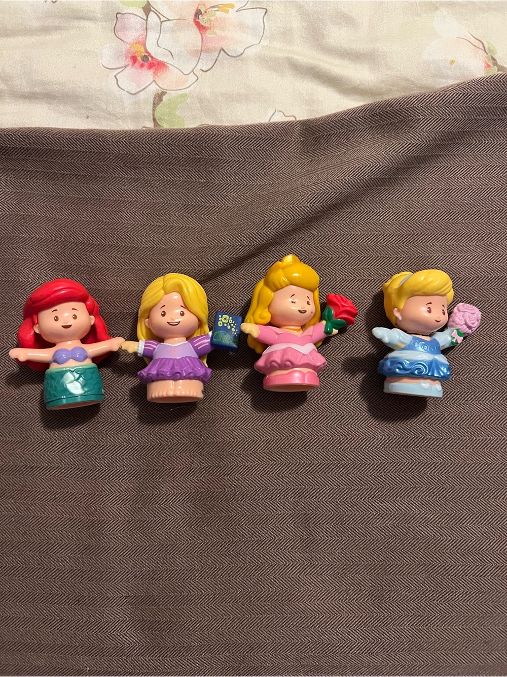 Fisher-Price Little People Disney Princess Ariel Cinderella Rapunzel Aurora